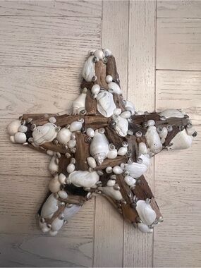 Seashell Driftwood Star Wall Art - White & Brown Coastal Decor